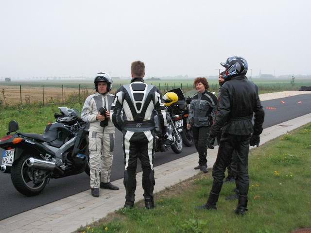 Nach soviel im Kreisfahren,
erst mal orientieren